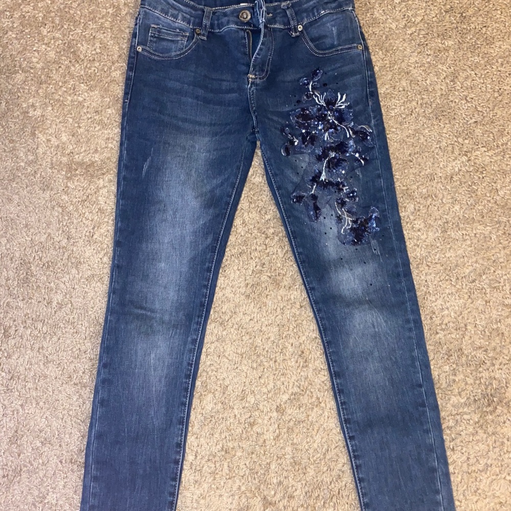 Jeans - Picture 2 of 3